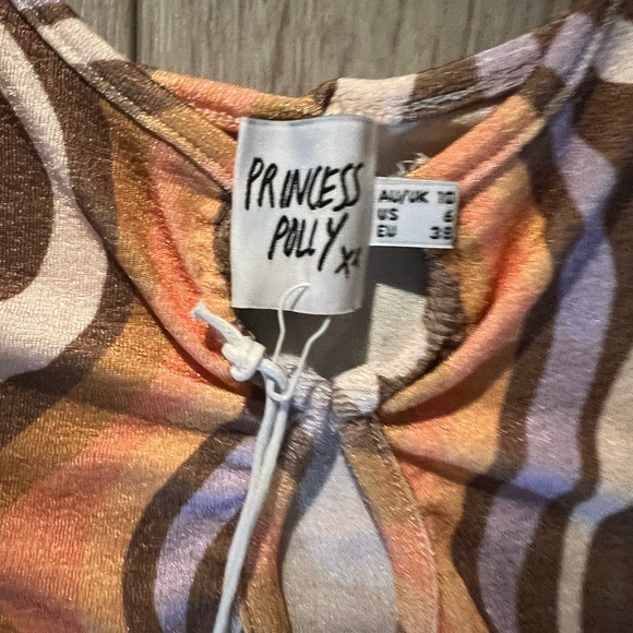 Princess Polly - Picture 2 of 2